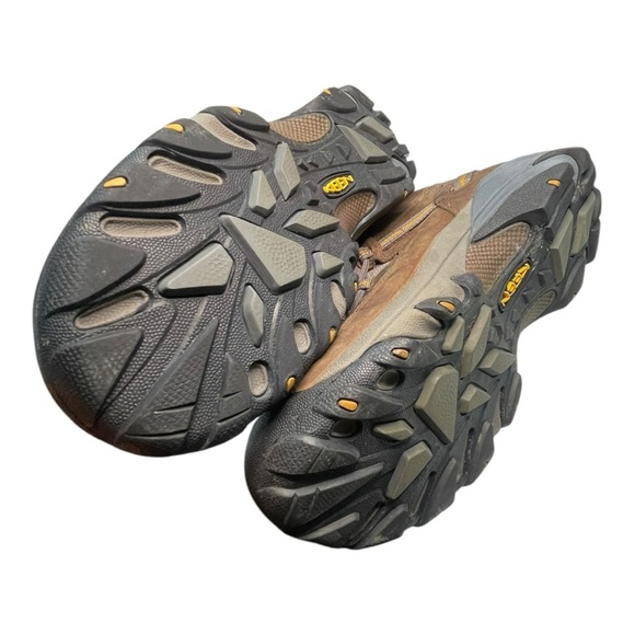 KEEN Women's Brown and Gray Lace Up Boots Size: 11 - Picture 9 of 12